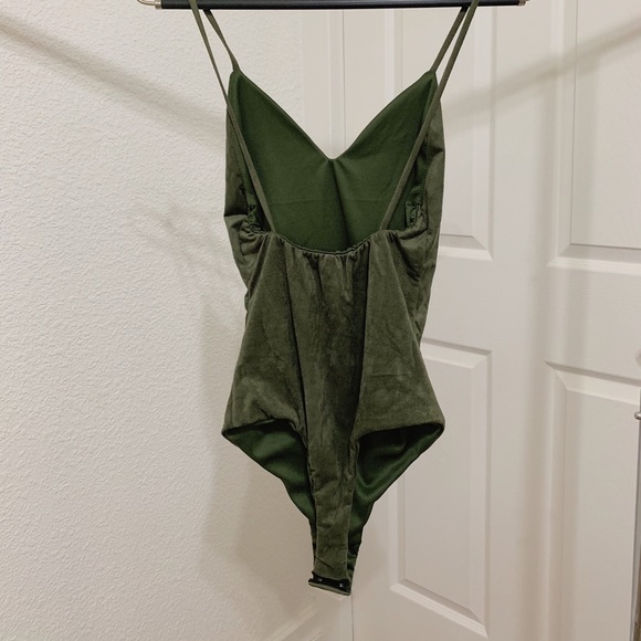 Cute suede bodysuit top - Picture 5 of 7